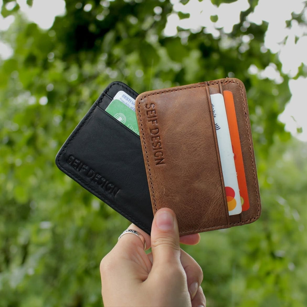 Handmade leather card holder 006 – Brown